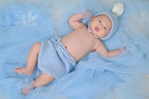 鹤岗宝宝几个月可以吃饭 鹤岗宝宝几个月可以吃饭